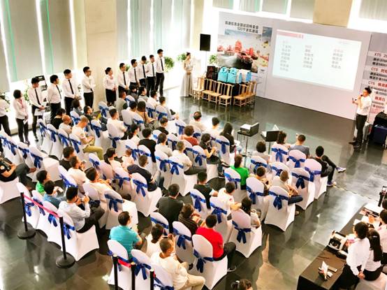 凯迪拉克全国巡回特卖会宁波凯迪站顺利举行