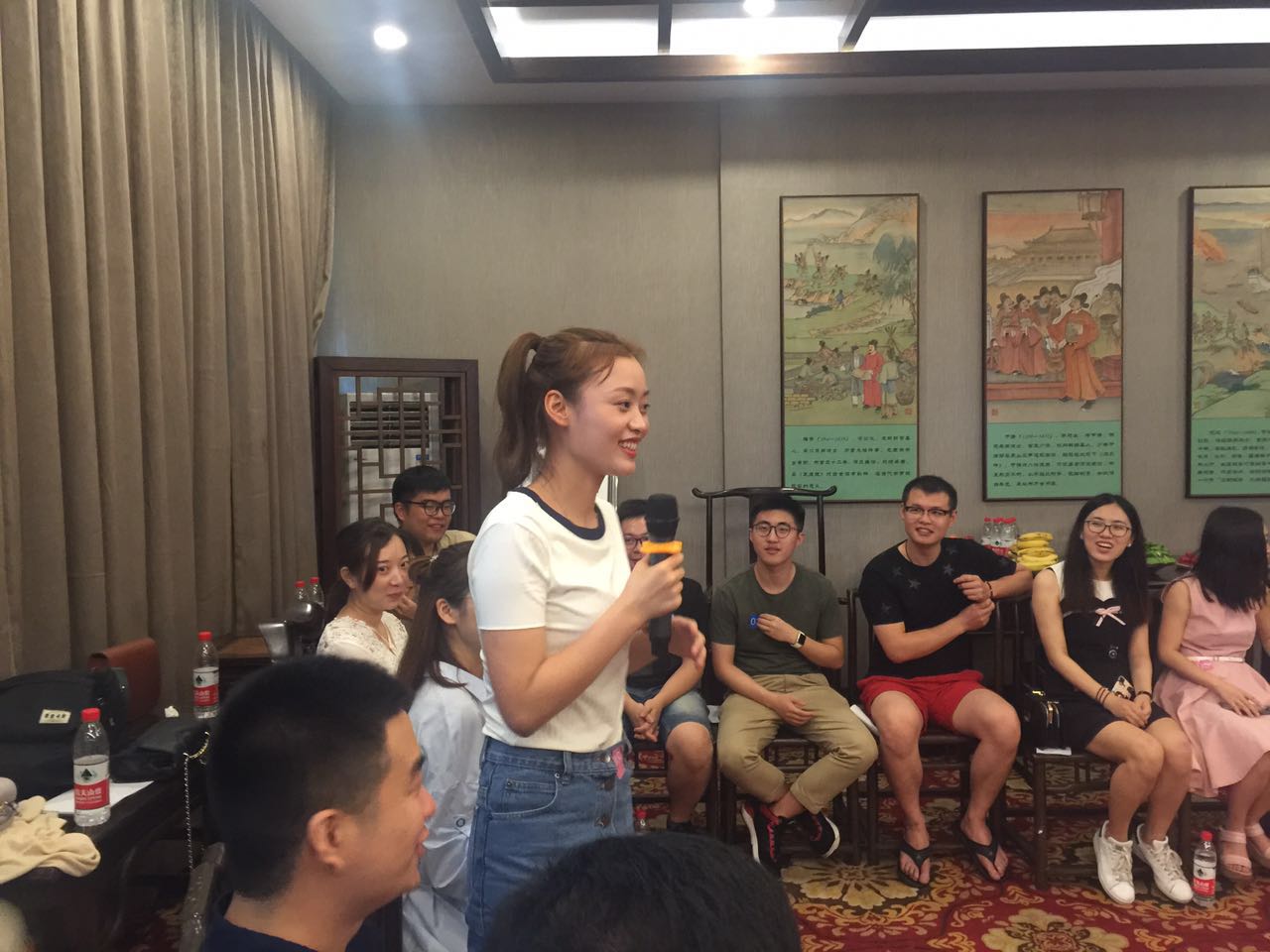 集团团委组织青年团员交友活动