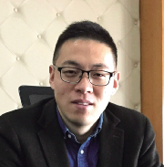 俯首耕耘 心怀远方 —— 记新光塑料有限公司朱斌