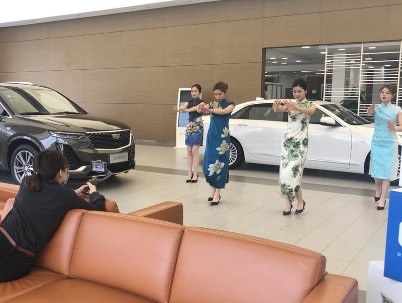 金诚汽车：玩转直播短视频 线上服务促销售