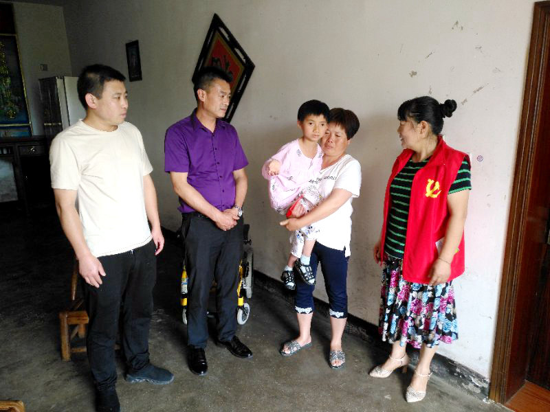 安徽道尔：慰问残疾儿童 情暖困难家庭