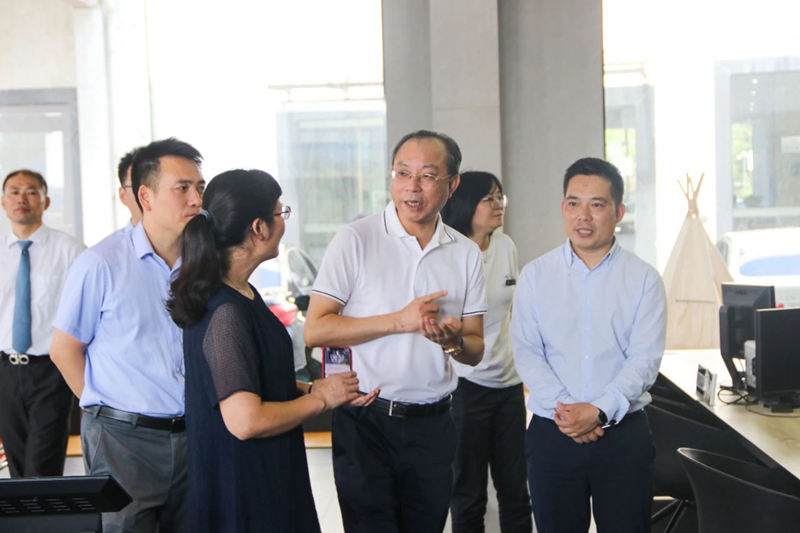林昌斌赴绍兴、宁波慰问一线员工