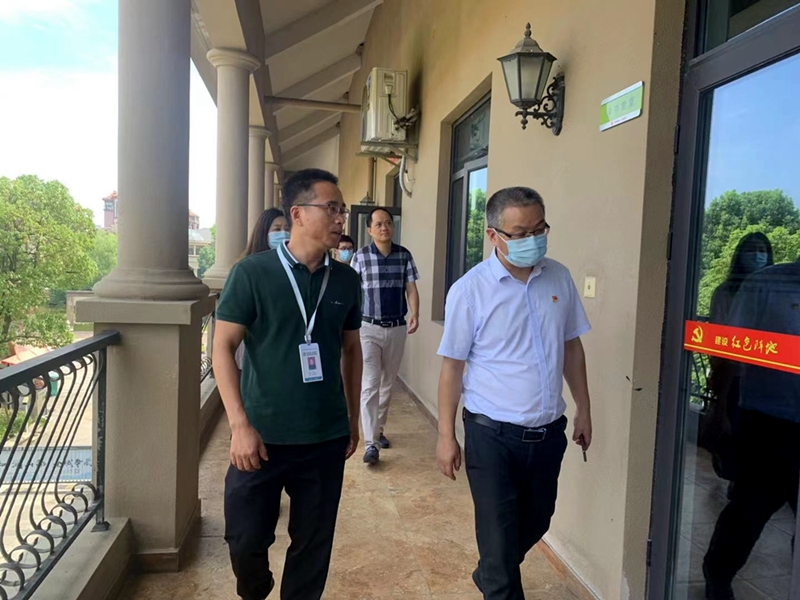 湖州市委组织部、建设局领导到紫竹山庄调研“红色物业”