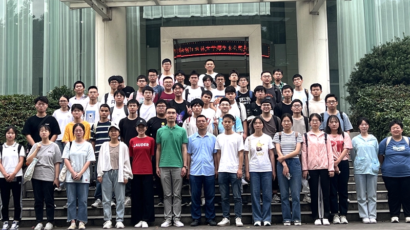 100余位浙江大学、浙江农林大学学子到新光公司实习