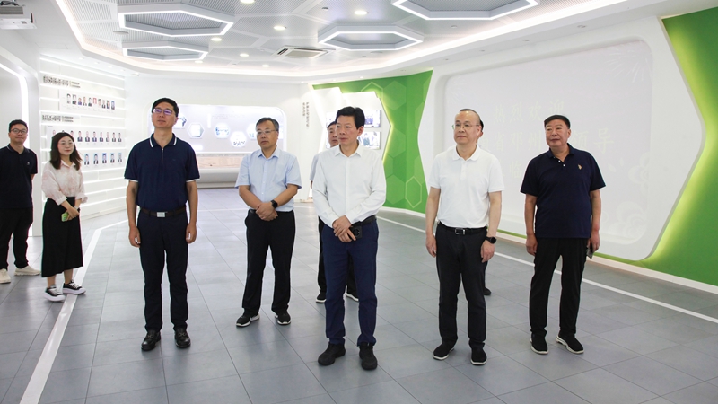 邓州市市委书记邓俊峰到访浙农